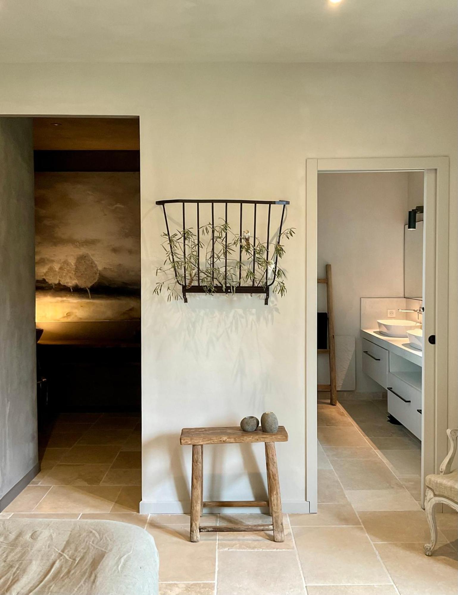 ゴルド Provence Km28 Bed & Breakfast エクステリア 写真